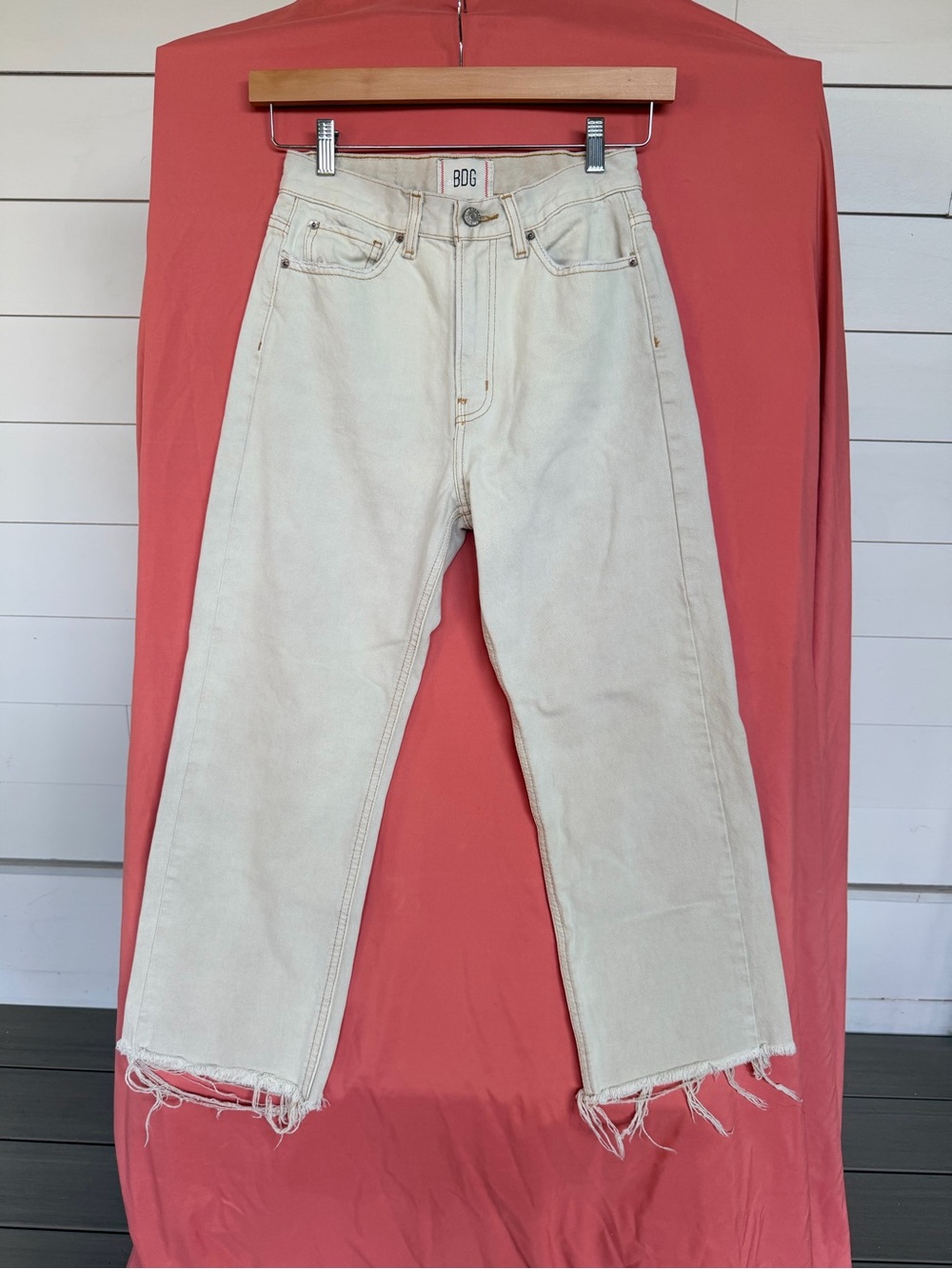 BDG Urban Outfitters Cowboy Jeans Ivory High Rise Raw Hem 27